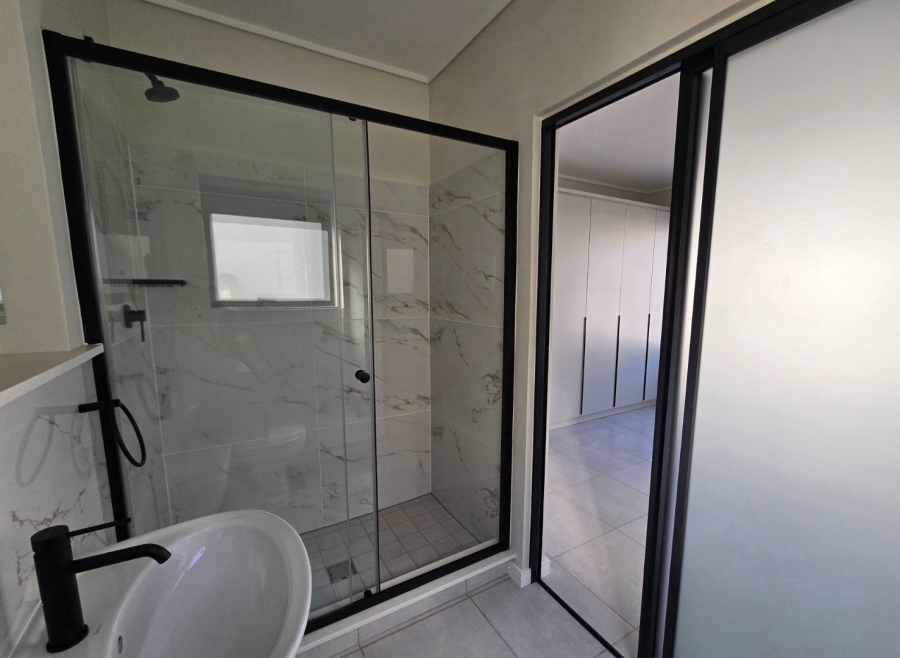 To Let 1 Bedroom Property for Rent in Crowthorne AH Gauteng