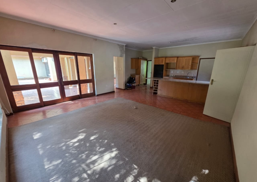 6 Bedroom Property for Sale in Montana Gauteng