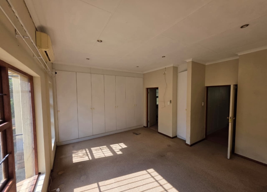 6 Bedroom Property for Sale in Montana Gauteng