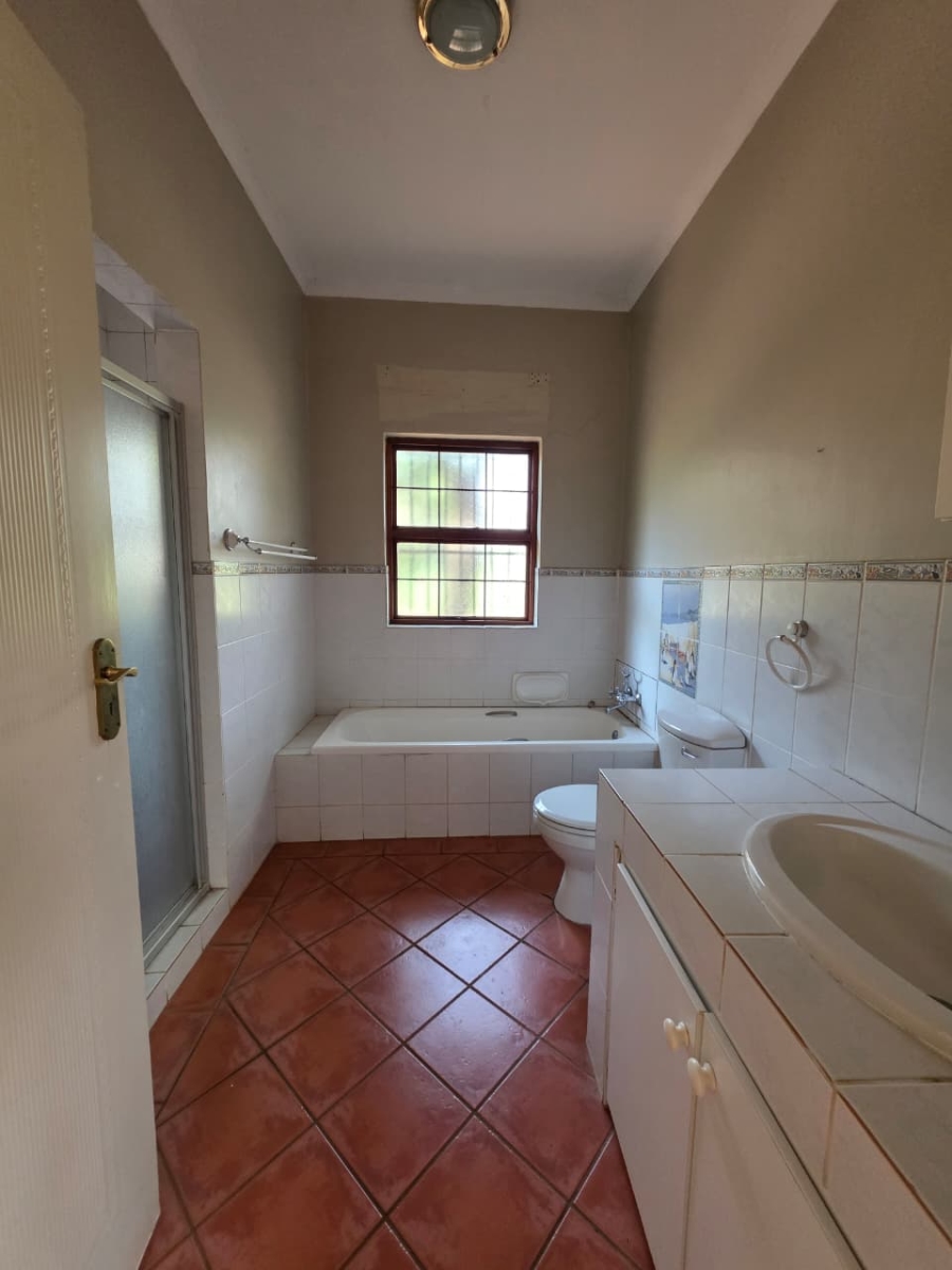6 Bedroom Property for Sale in Montana Gauteng