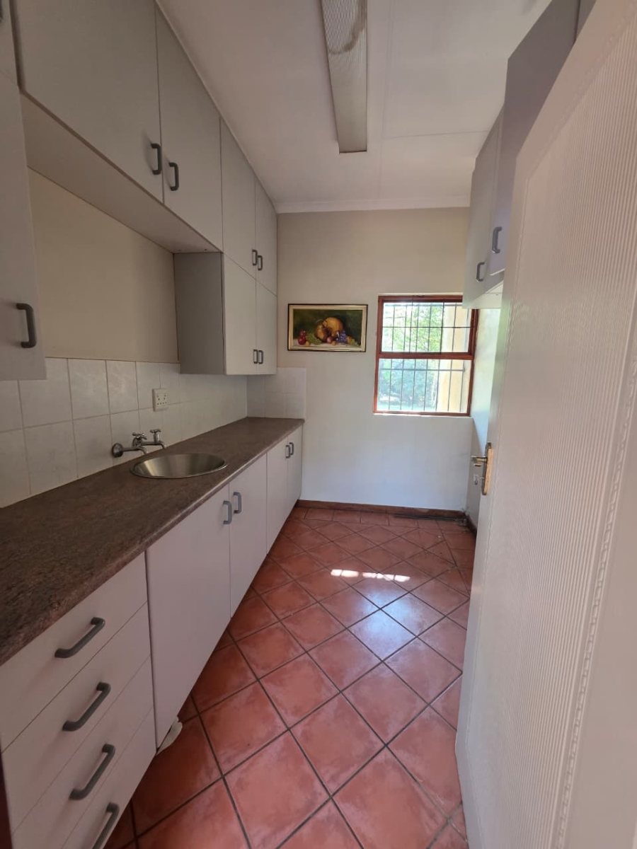 6 Bedroom Property for Sale in Montana Gauteng