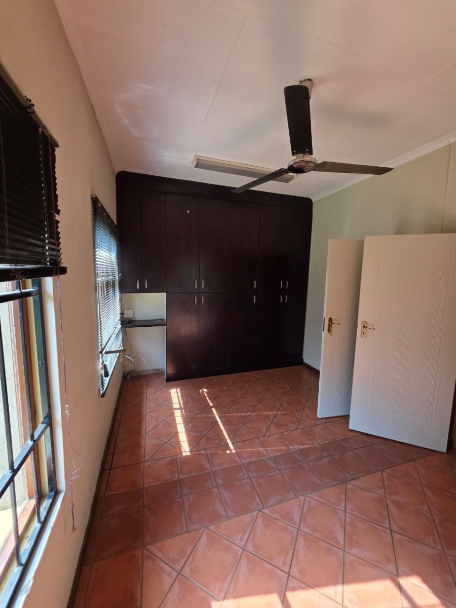 6 Bedroom Property for Sale in Montana Gauteng