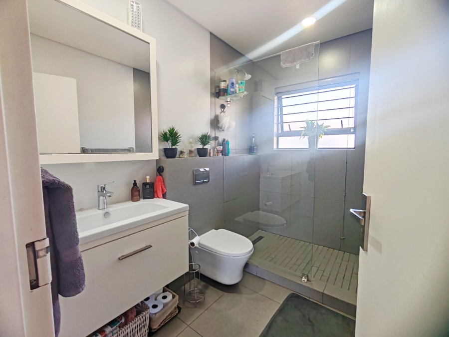 Bedroom Property for Sale in Bedfordview Gauteng