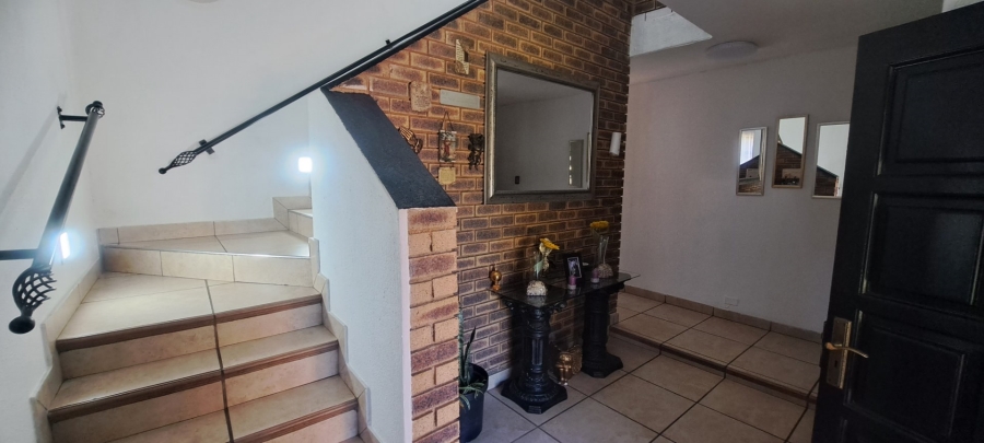 4 Bedroom Property for Sale in Eden Glen Gauteng