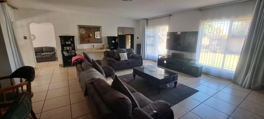 4 Bedroom Property for Sale in Eden Glen Gauteng
