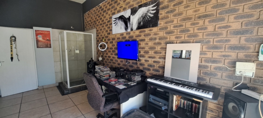 4 Bedroom Property for Sale in Eden Glen Gauteng
