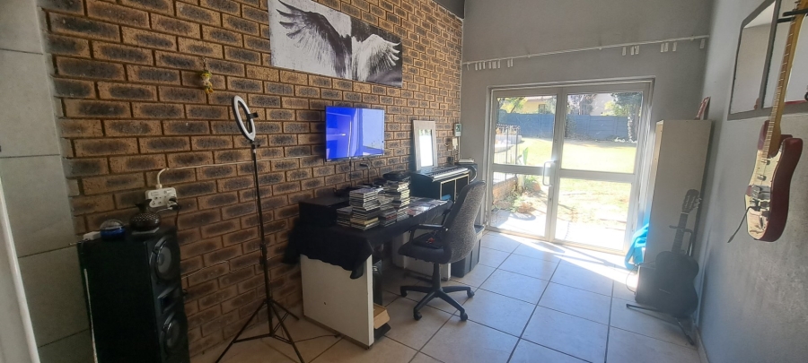 4 Bedroom Property for Sale in Eden Glen Gauteng