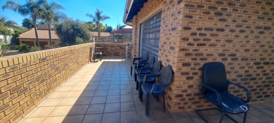 4 Bedroom Property for Sale in Eden Glen Gauteng