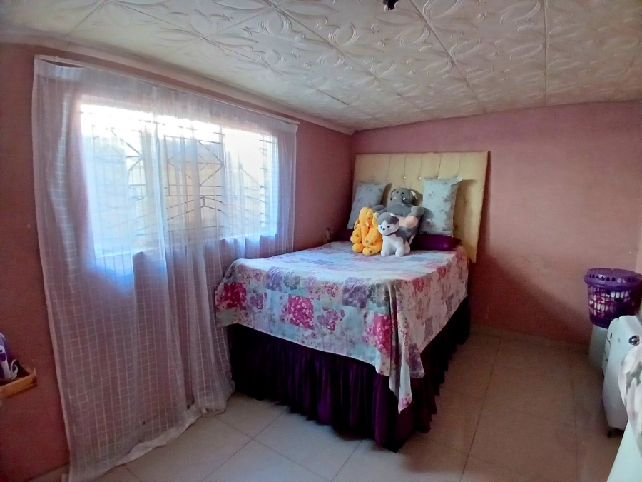 Bedroom Property for Sale in Langaville Gauteng