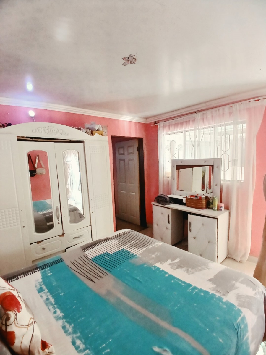  Bedroom Property for Sale in Langaville Gauteng