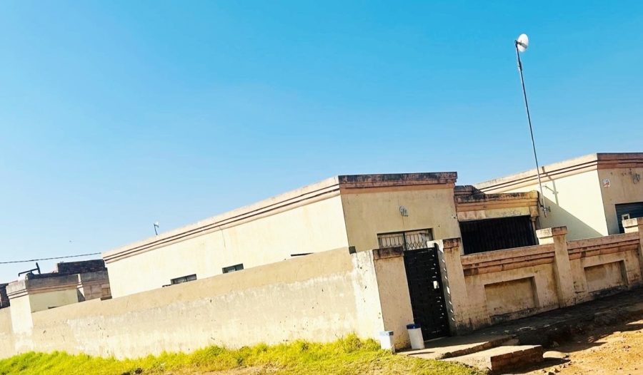  Bedroom Property for Sale in Langaville Gauteng