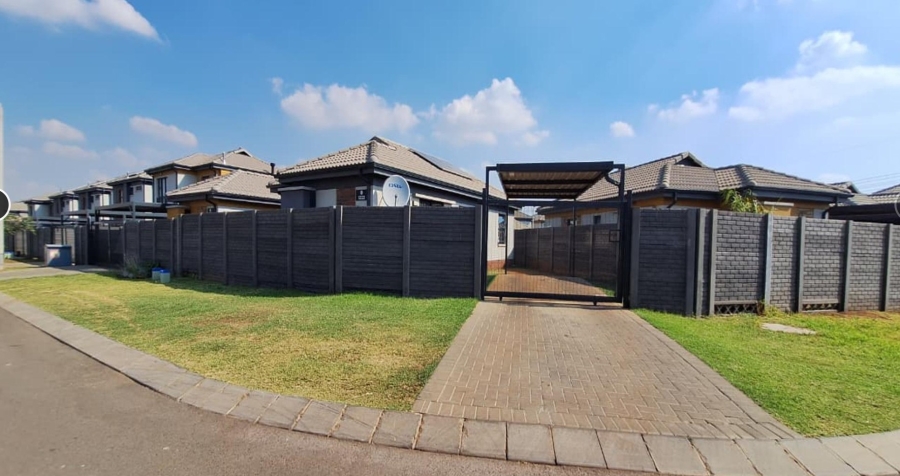 3 Bedroom Property for Sale in Albertsdal Gauteng