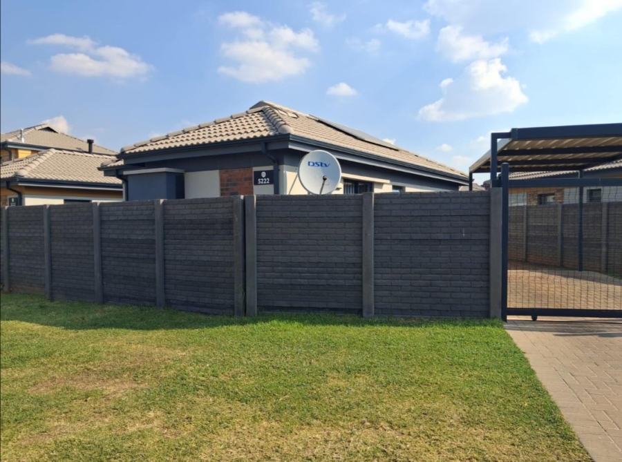 3 Bedroom Property for Sale in Albertsdal Gauteng