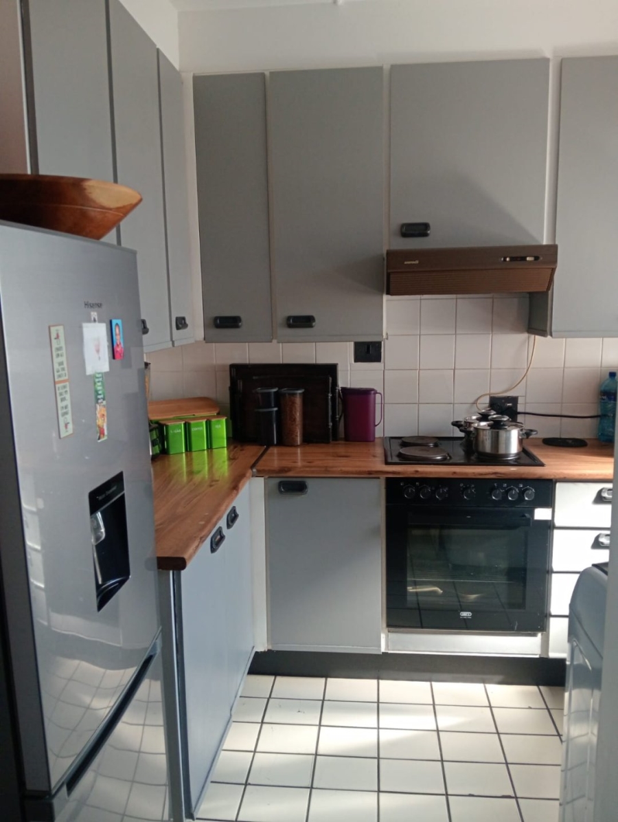 To Let 2 Bedroom Property for Rent in Casseldale Gauteng