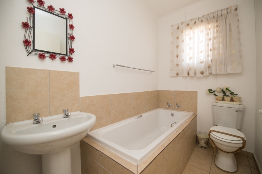 4 Bedroom Property for Sale in Sky City Gauteng