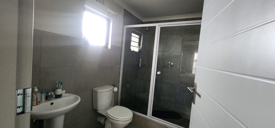 4 Bedroom Property for Sale in Albertsdal Gauteng
