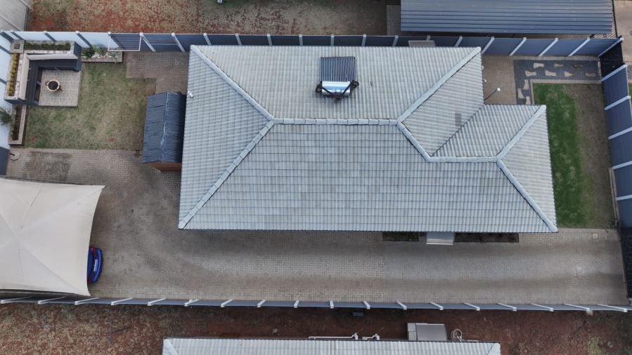 4 Bedroom Property for Sale in Albertsdal Gauteng