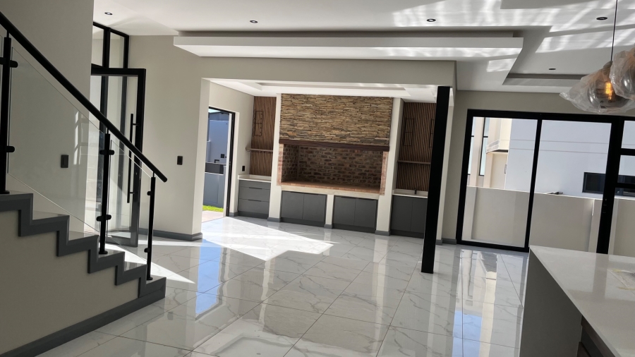 4 Bedroom Property for Sale in Fountainbrook Estate Gauteng