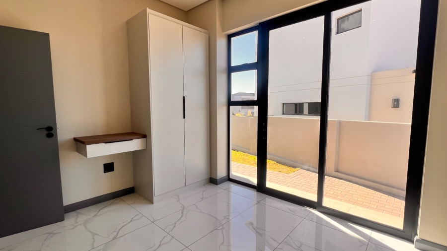 4 Bedroom Property for Sale in Fountainbrook Estate Gauteng
