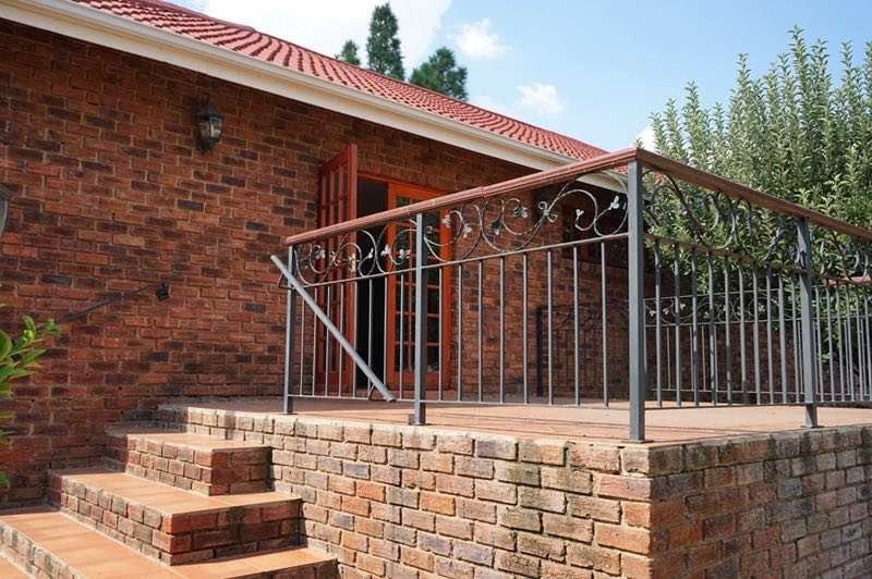 To Let 3 Bedroom Property for Rent in Fourways Gardens Gauteng