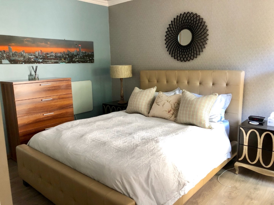 To Let 2 Bedroom Property for Rent in Bryanston Gauteng