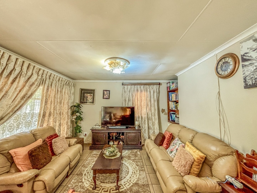 3 Bedroom Property for Sale in Birch Acres Gauteng