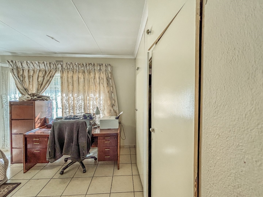 3 Bedroom Property for Sale in Birch Acres Gauteng