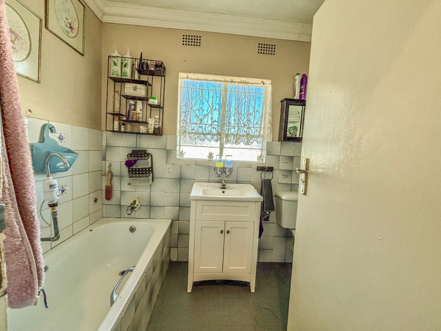 3 Bedroom Property for Sale in Birch Acres Gauteng