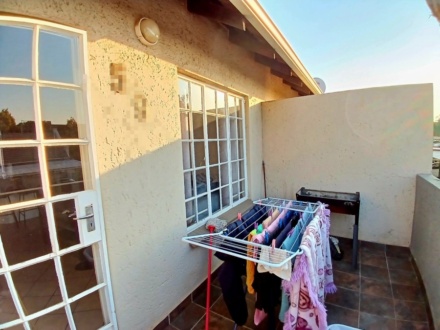 2 Bedroom Property for Sale in Bartlett Gauteng