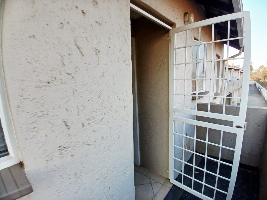2 Bedroom Property for Sale in Bartlett Gauteng