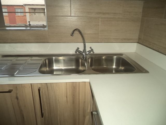 2 Bedroom Property for Sale in Andeon Gauteng