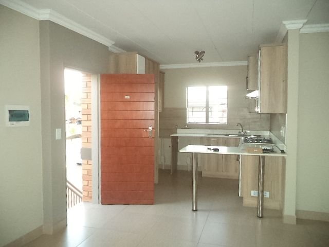 2 Bedroom Property for Sale in Andeon Gauteng