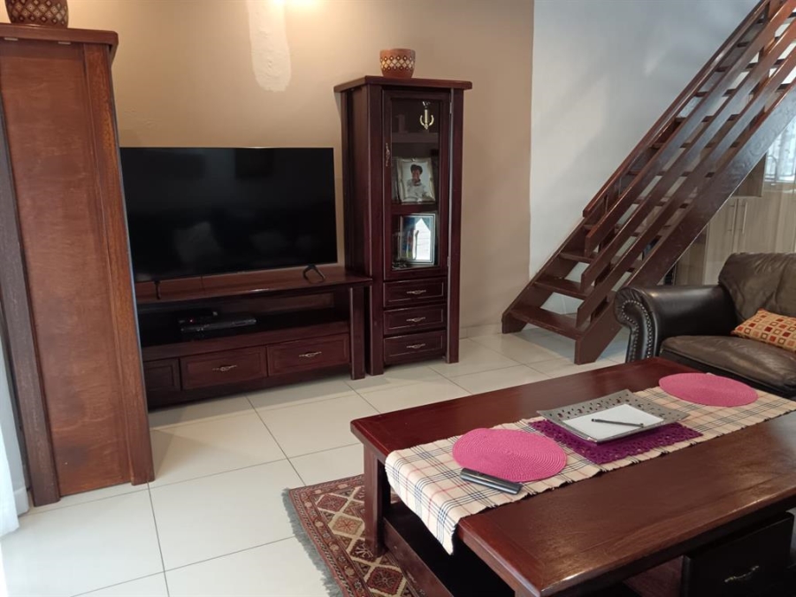 4 Bedroom Property for Sale in Carlswald Gauteng