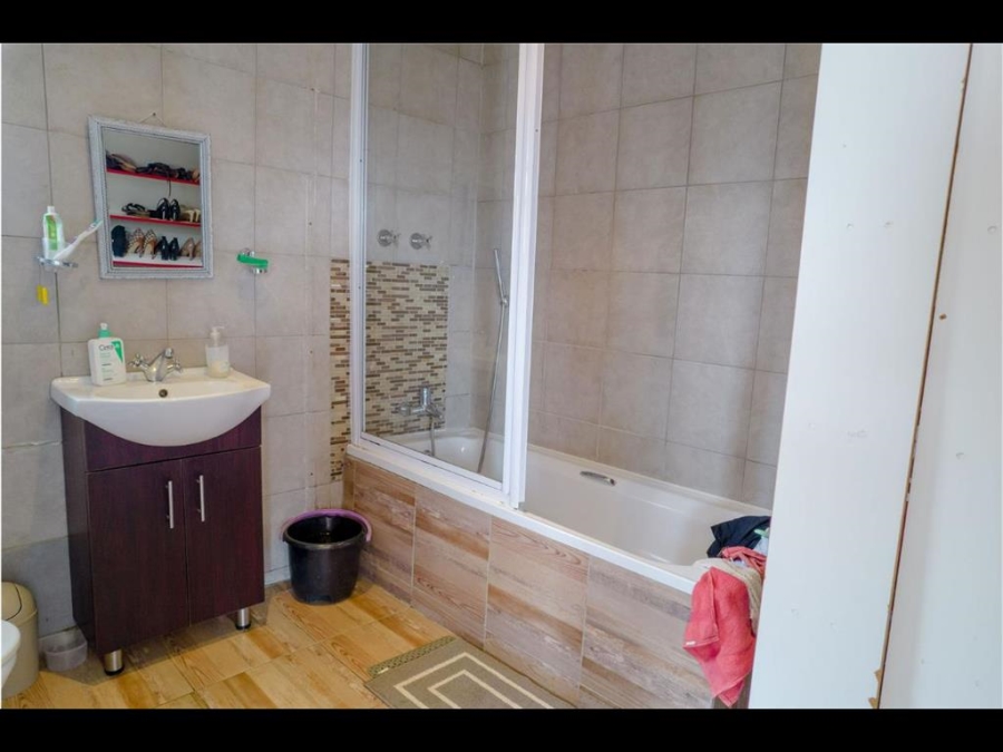 4 Bedroom Property for Sale in Carlswald Gauteng