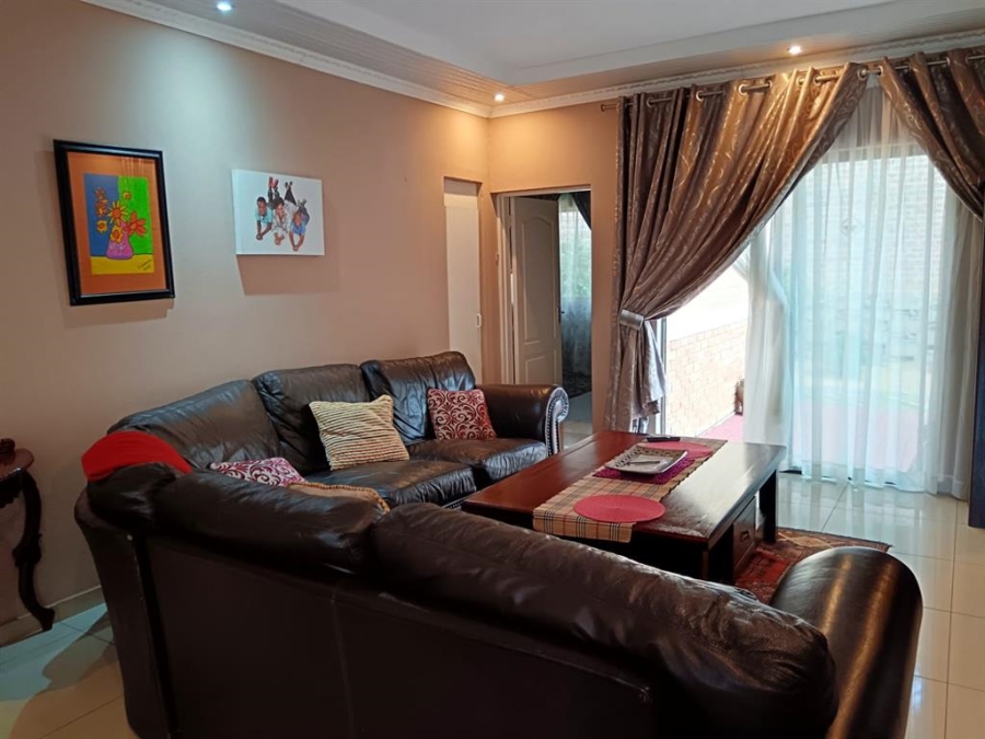 4 Bedroom Property for Sale in Carlswald Gauteng