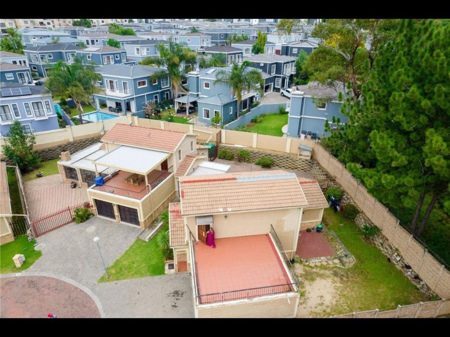 4 Bedroom Property for Sale in Carlswald Gauteng