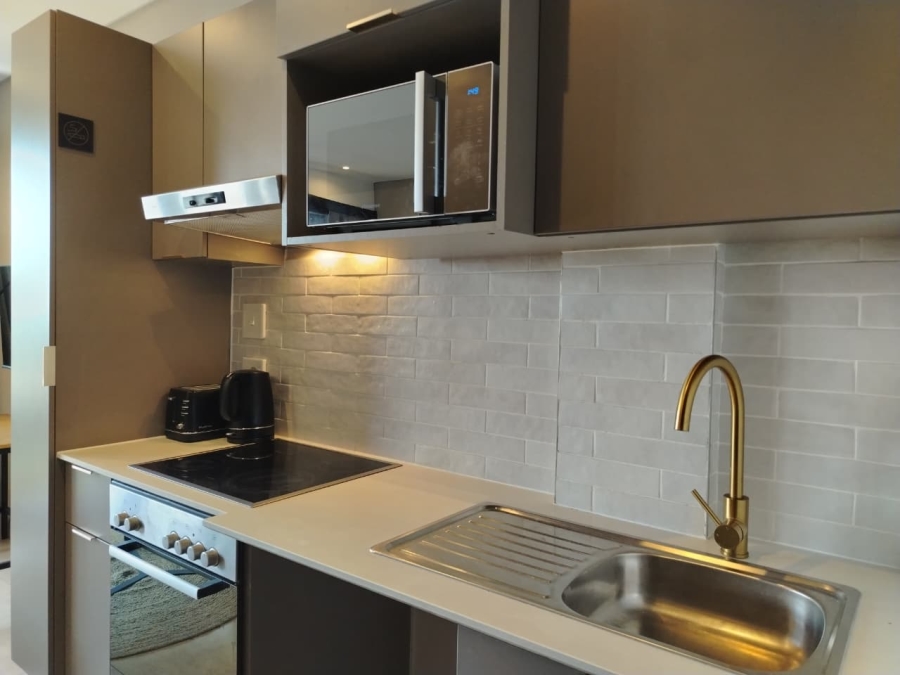 1 Bedroom Property for Sale in Sandton Central Gauteng