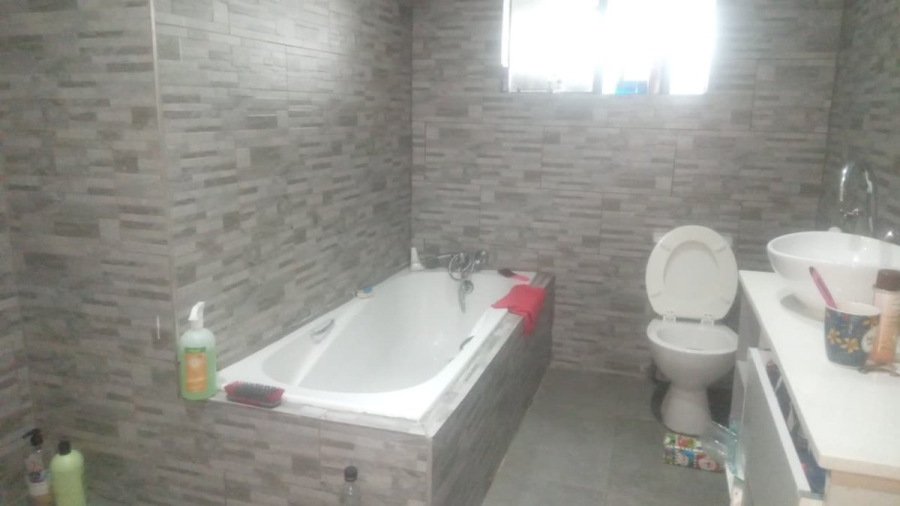 3 Bedroom Property for Sale in Woodmere Gauteng