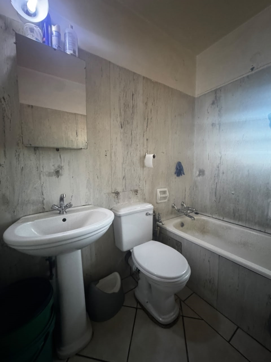 2 Bedroom Property for Sale in Muckleneuk Gauteng