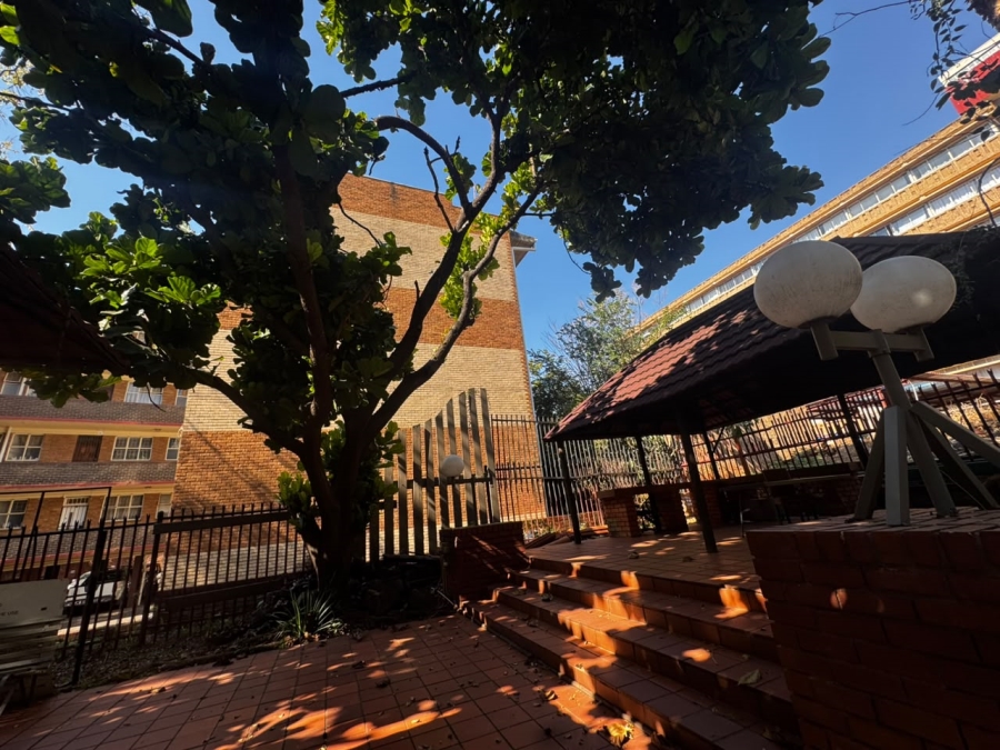 2 Bedroom Property for Sale in Muckleneuk Gauteng