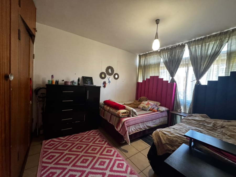 2 Bedroom Property for Sale in Muckleneuk Gauteng