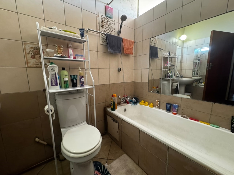 2 Bedroom Property for Sale in Muckleneuk Gauteng