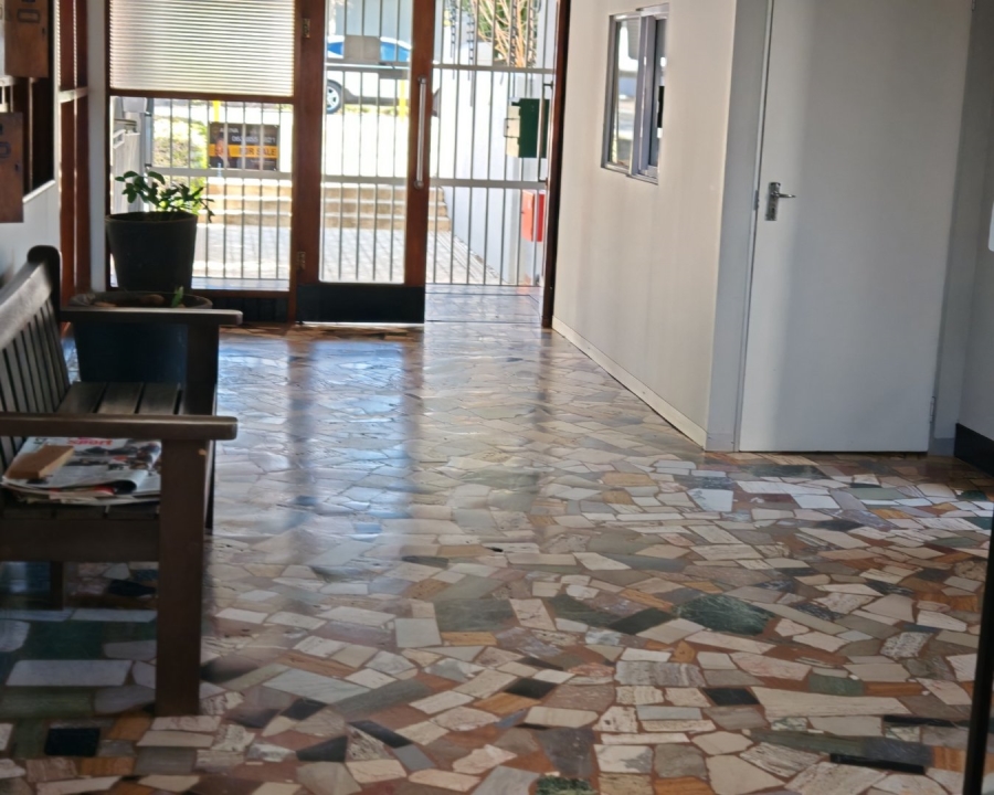2 Bedroom Property for Sale in Linden Gauteng