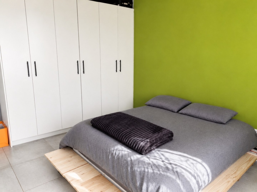 2 Bedroom Property for Sale in Linden Gauteng