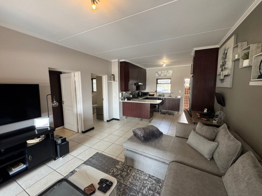 1 Bedroom Property for Sale in Greenstone Ridge Gauteng