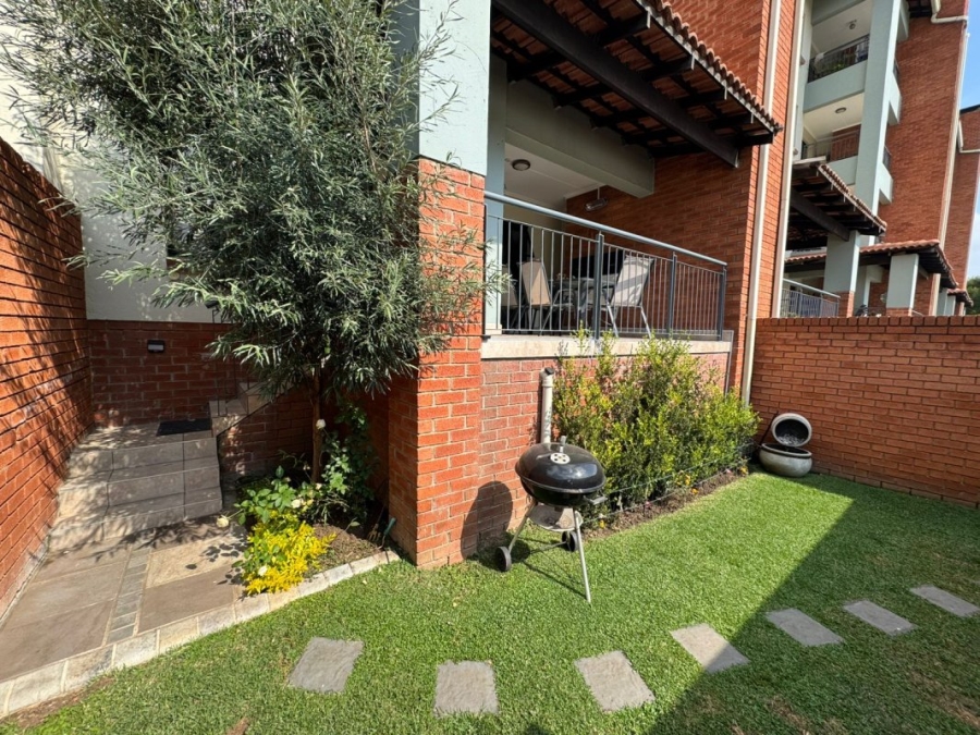 1 Bedroom Property for Sale in Greenstone Ridge Gauteng