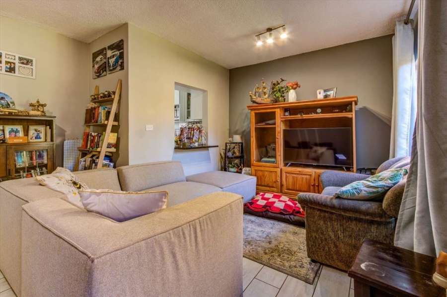 2 Bedroom Property for Sale in Edleen Gauteng