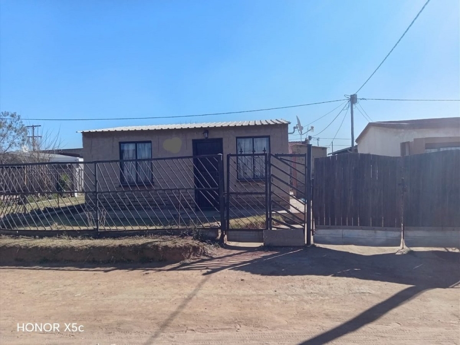 2 Bedroom Property for Sale in Daveyton Gauteng