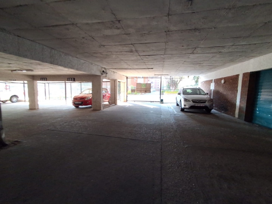 2 Bedroom Property for Sale in Gezina Gauteng