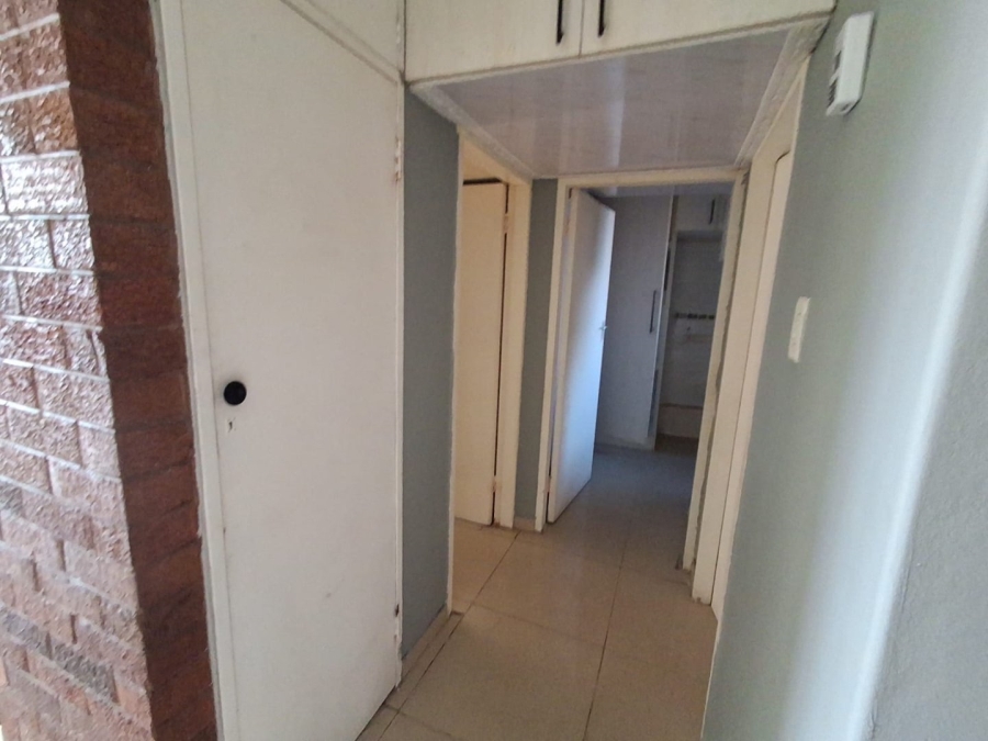 2 Bedroom Property for Sale in Gezina Gauteng